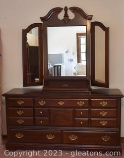 Triple Dresser with Trifold Mirror and Vanity Box [Upstairs]